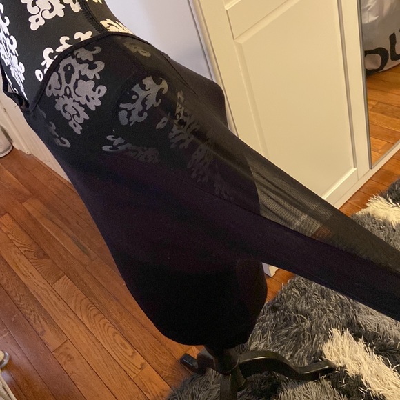 3/$25🛍 Arden B. Top with sheer sleeves - Picture 6 of 9